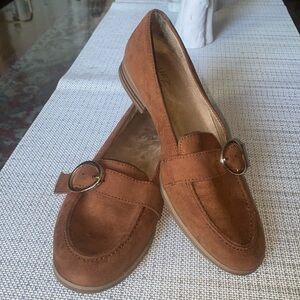Naturalizer brown loafer dress shoe buckle 9.5